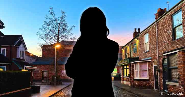 Emotional exit revealed as pregnant Coronation Street star leaves the show