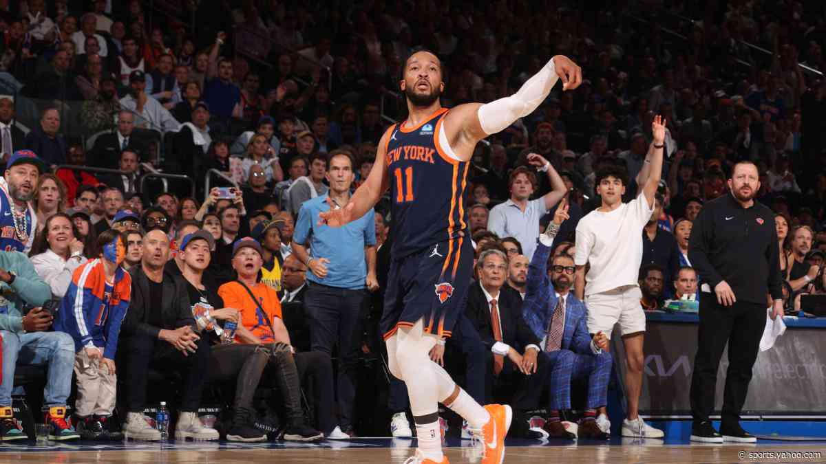 UPDATED: Knicks' Jalen Brunson leaves game in first quarter with sore right foot, returns for second half