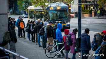 West Vancouver Blue Bus workers ratify agreement, avoid strike