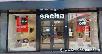 Sacha schoenenwinkels in Arnhem gaan sluiten: 50 procent korting op bijna alles