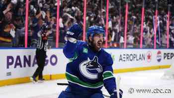 Vancouver Canucks pull off wild comeback win over Edmonton Oilers to take Game 1
