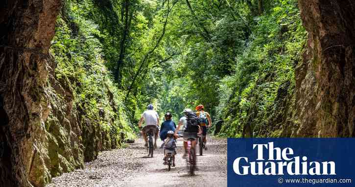 Somerset’s growing cycle network bears fruit: a ride on the Strawberry Line