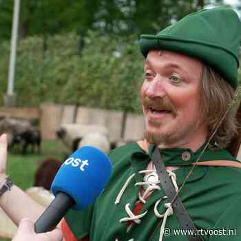 Robin Hood galoppeert Hertme binnen: "Middeleeuws theatersprookje in de buitenlucht"