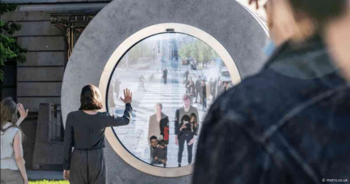 Mysterious portal linking New York to Dublin appears on Manhattan street