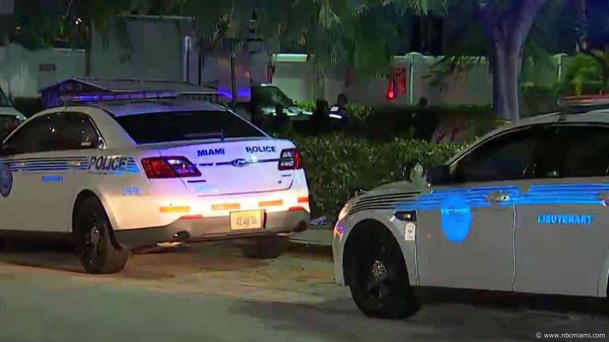 Man hospitalized after being shot in North Miami Avenue