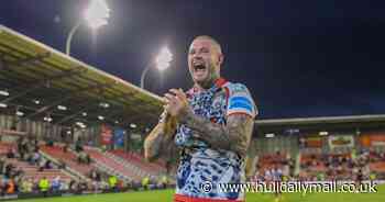 Hull FC complete Zak Hardaker move as centre signs from Leigh Leopards