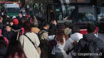 Falla en el Metro generó caos en el transporte público de Santiago