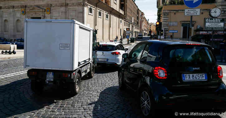 Gas serra, Ispra: “Emissioni ridotte del 21% in 32 anni. Ma dal 2021-2022 l’Italia è tornata a superare i limiti causa trasporti su strada”