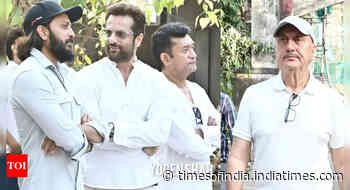 Sangeeth Sivan's funeral: Celebs pay their last respect