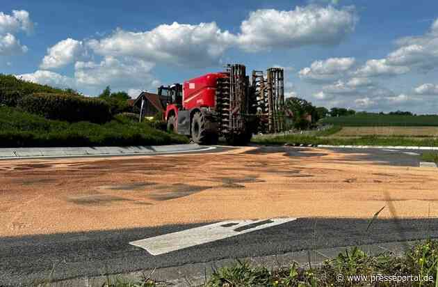 FW-DT: Ölspur im Detmolder Ortsteil Brokhausen führt zu stundenlanger Sperrung des Kreisverkehrs