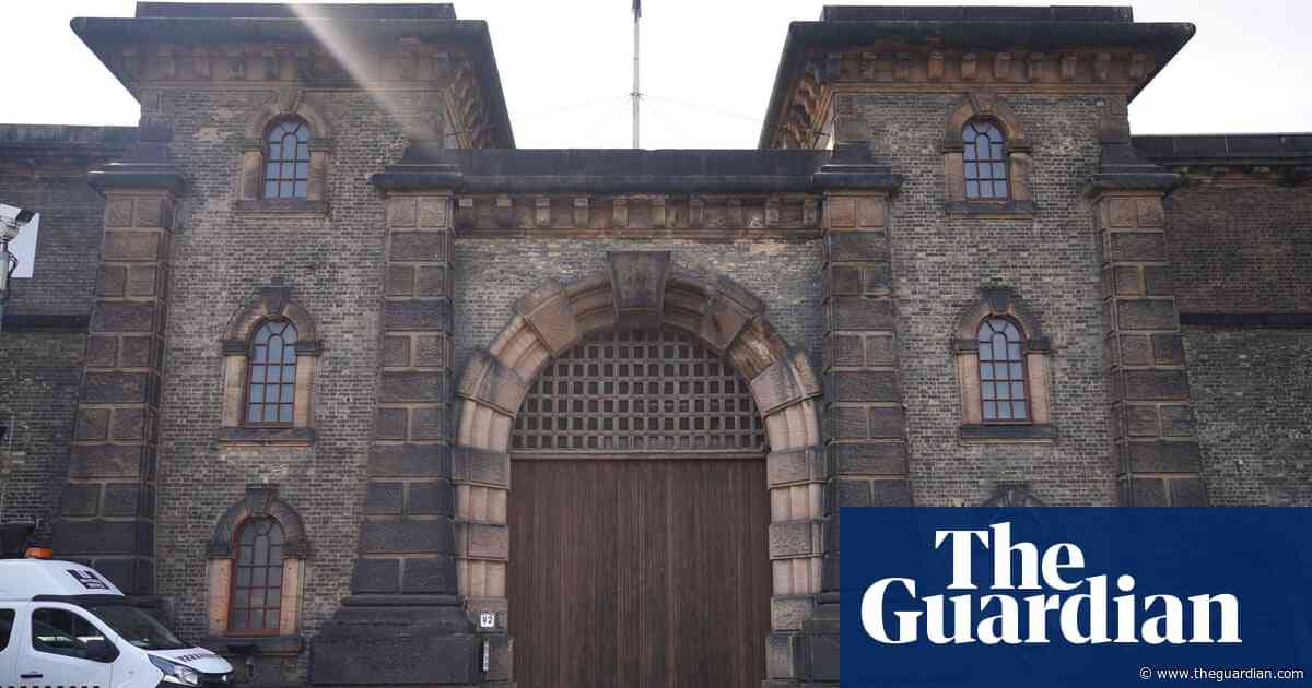Government triggers crisis measure to ease prison overcrowding