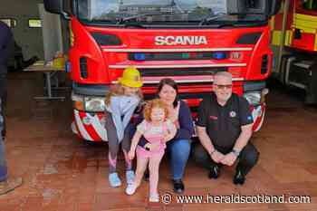 Quick-thinking by toddler saves neighbours from fire in Lanark