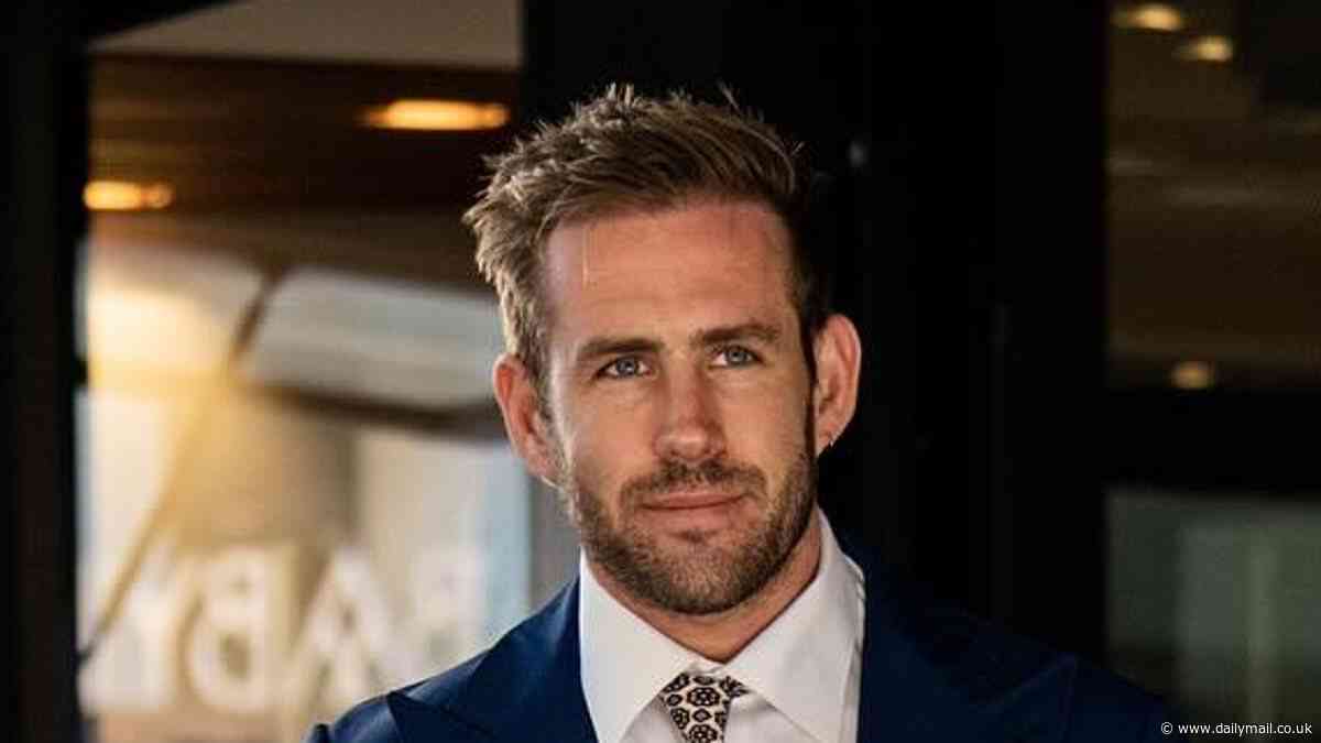 Ryan Reynolds' Aussie double takes advantage of his movie star good looks to snap up a $1.34m luxury apartment in Brisbane