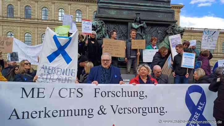 Neuroimmunologischen Krankheit: Liegenddemo in Freising zum internationalen Awarenessdays für ME/CFS