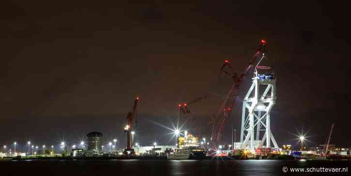 Holland Shipyards verlengt portaalkraan heavy liftschip Svanen