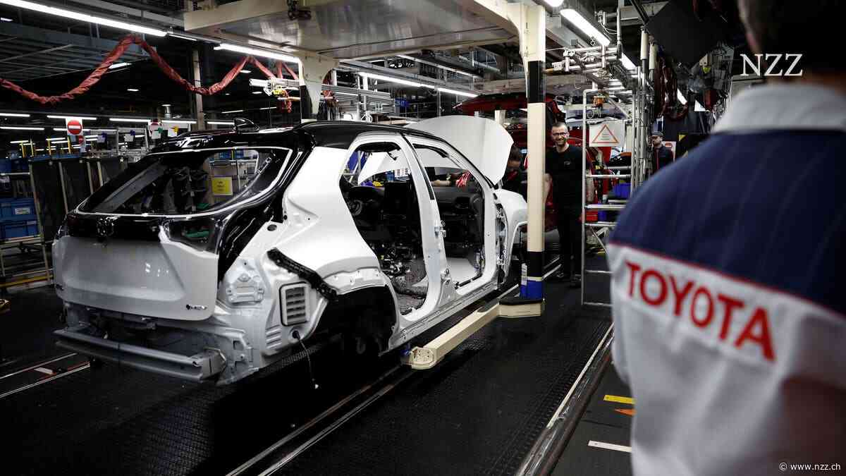 Alle setzen auf reine Elektroautos – doch Toyota macht dank Hybriden 96 Prozent mehr Gewinn