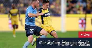 As it happened: Mariners on track for home grand final after beating nine-man Sydney FC
