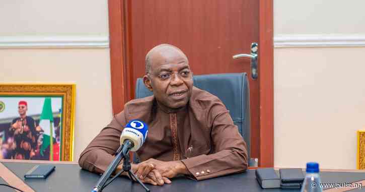 Alex Otti feels undisturbed as PDP chieftains defect to APC in Abia