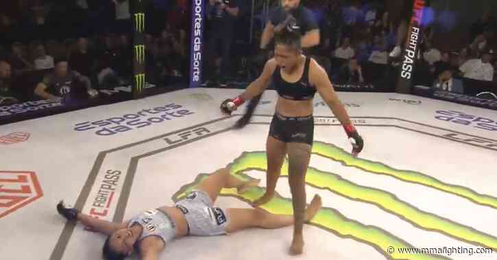 Missed Fists: Fighter flattens her opponent with monster right hand knockout