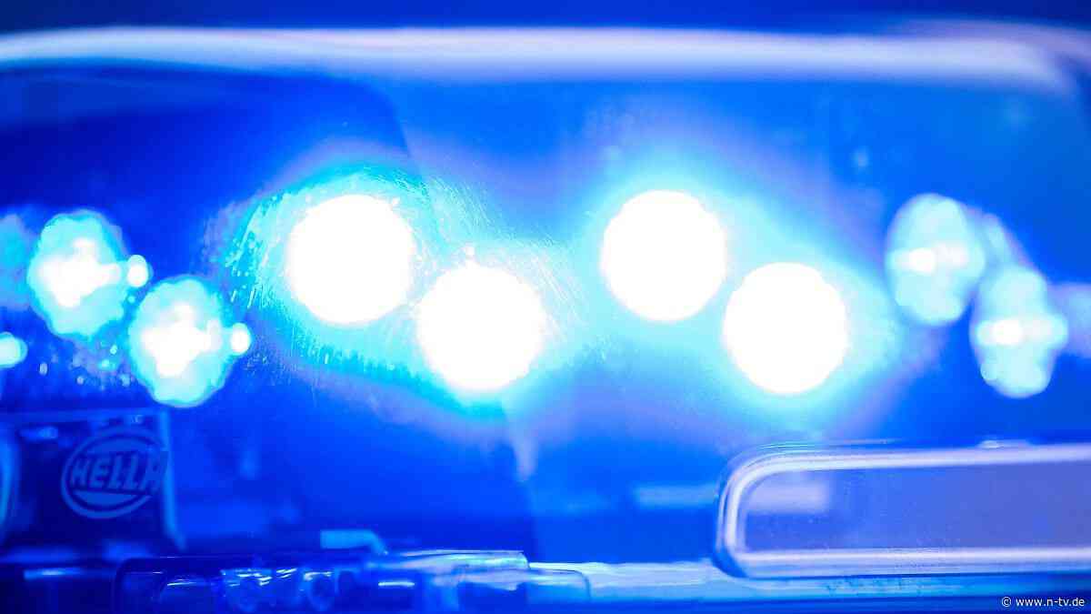 Polizei bittet um Hinweise: 40 Menschen prügeln sich in Neubrandenburger Strandbad