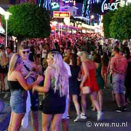Mallorca en Ibiza verbieden alcohol op straat in toeristische gebieden