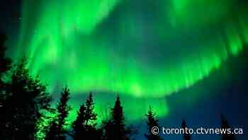 Where and when to see the northern lights in Toronto tonight