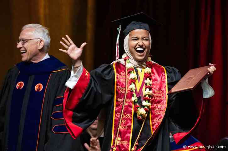 USC valedictorian gets cheers, standing ovation during commencement