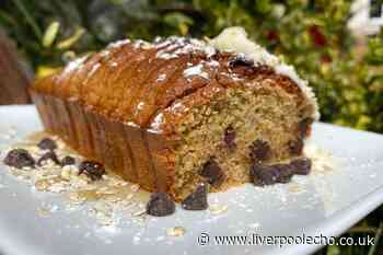Slimming World friendly banana bread recipe with chocolate chips