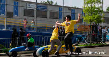 Bronx Students Compete to Race in the International Soapbox Derby Championship