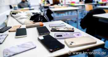 OECD rät zu verantwortungsbewusster Nutzung von Handys im Unterricht