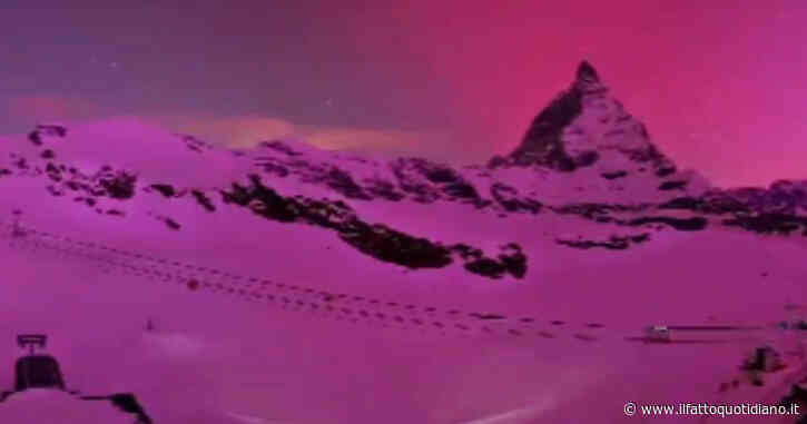 L’aurora boreale da Zermatt (Svizzera) con vista sul Monte Cervino: lo spettacolare effetto della tempesta solare – Video