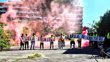 Amianto nell'ex clinica Villa Tiburtina, attivisti in protesta: "C'è qualcosa che non torna nella vicenda"