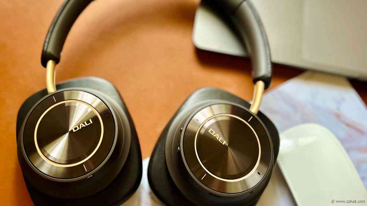 These wireless headphones with 'SMC drivers' have set a new standard for me