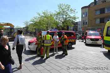 Autobrand in ondergrondse parking van K in Kortrijk: “Aantal mensen geëvacueerd, maar niemand gewond”