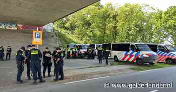 Koranverbranding Arnhem: Wagensveld nog niet gezien • Twee aanhoudingen • 600 politiemensen op de been