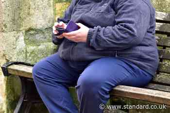 Four in 10 cancer cases linked to obesity, study finds