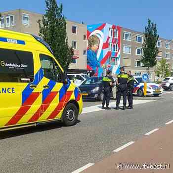 112 nieuws: Voetganger gewond in Enschede na aanrijding op zebrapad