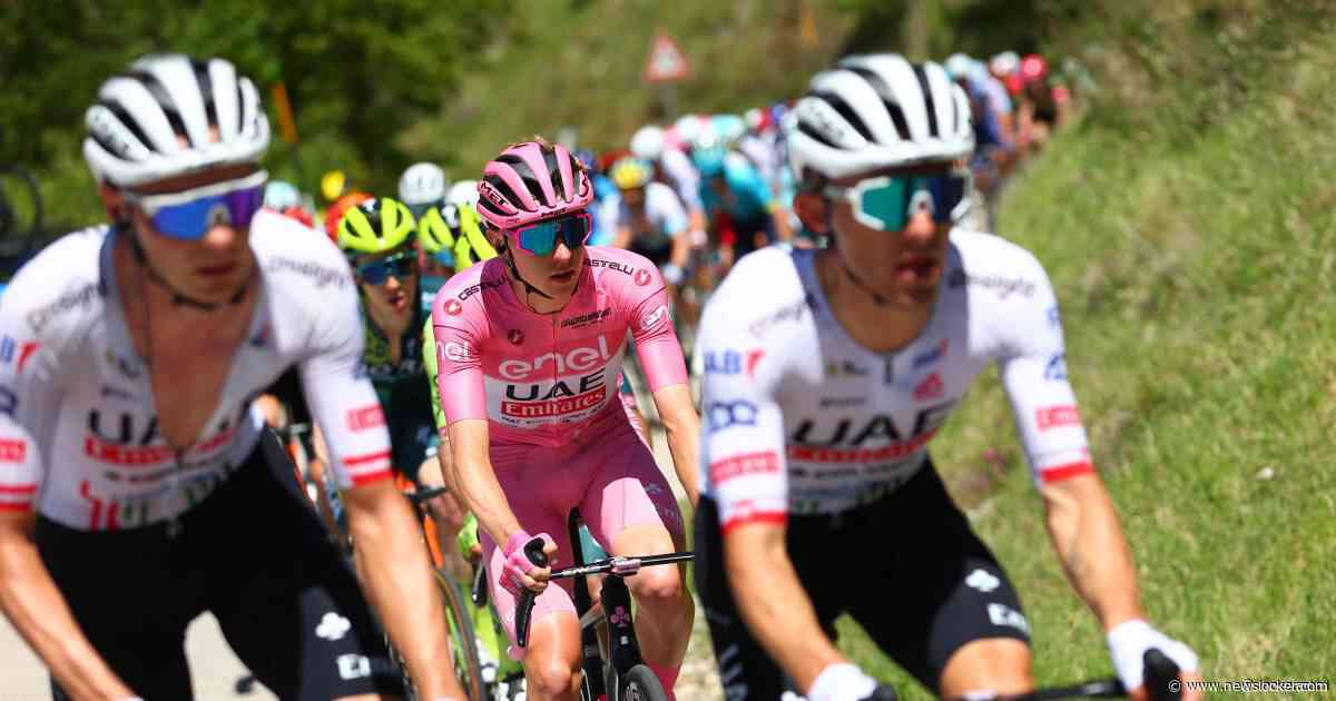 LIVE Giro d’Italia | Ploeg van Tadej Pogacar houdt sterke kopgroep binnen handbereik