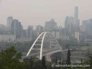 Edmonton weather: Widespread wildfire smoke prompts air quality advisory