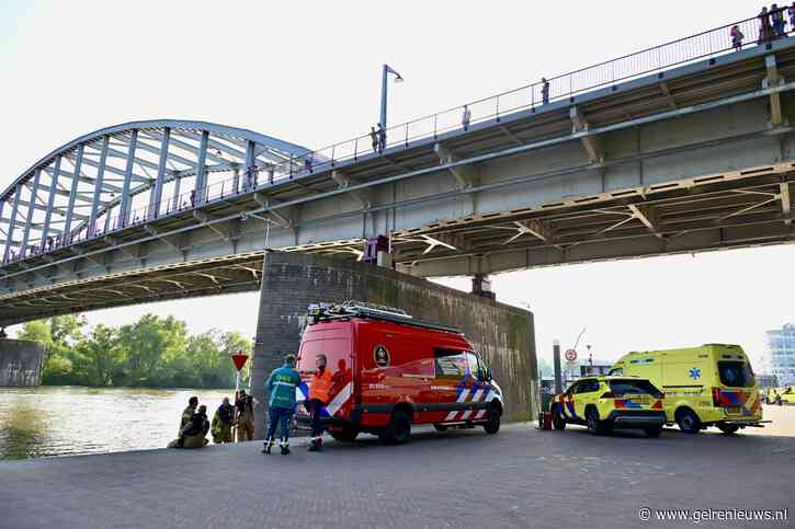 Grote zoektocht in de Rijn na melding over persoon te water