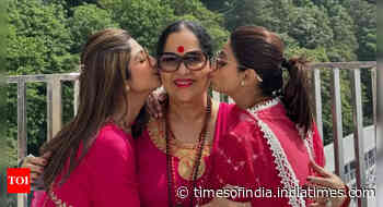 Shilpa visits Vaishno Devi with Shamita, mother