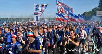 Holstein Kiel: Eindrücke vom Fanmarsch zum Holstein-Stadion am 11.5.2024