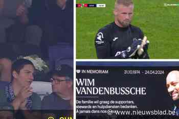 VIDEO. Kippenvelmoment tijdens Anderlecht-Genk: spelers én supporters herdenken overleden supporter