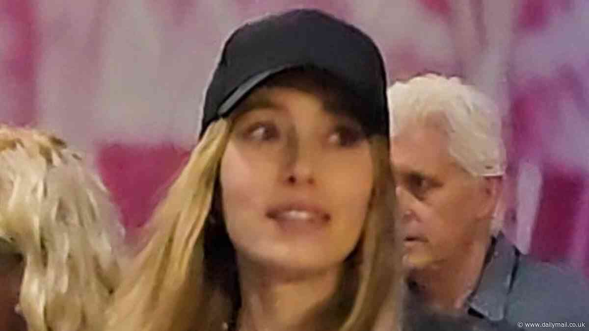 Jessica Biel shows off her new blonde hair and casual-chic style as she cheers on husband Justin Timberlake at his Las Vegas concert tour stop