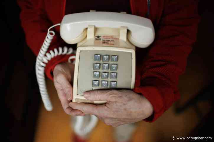 California commission signals opposition to AT&T landline request