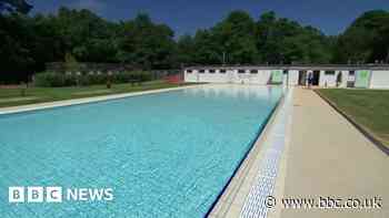 Council's outdoor pool to stay shut until late July