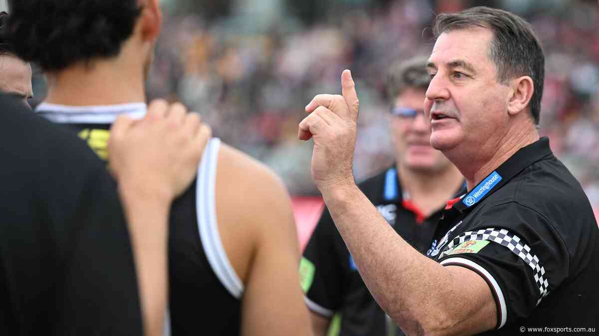 ‘Deal with what you’re dealt’: Ross’ ‘neutered dogs’ runner criticism called out amid question of Saints’ future plan