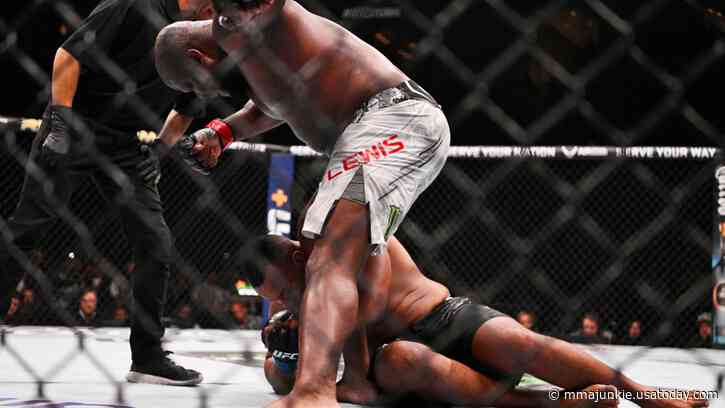 Derrick Lewis def. Rodrigo Nascimento at UFC on ESPN 56: Best photos