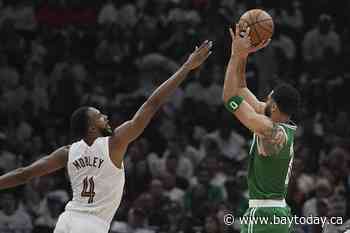 Tatum scores 33 points, Celtics rebound to beat Cavs 106-93
