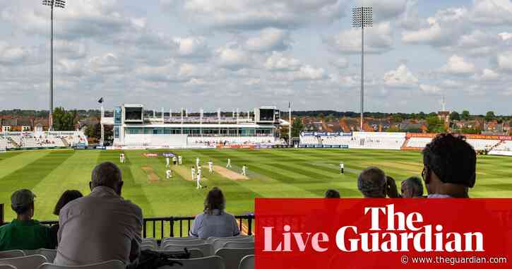 County cricket: Surrey v Warwickshire, Notts v Lancashire and more – live